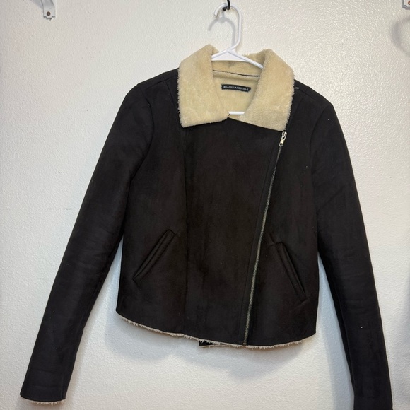 Brandy Melville Double Fur lined jacket - Picture 2 of 2